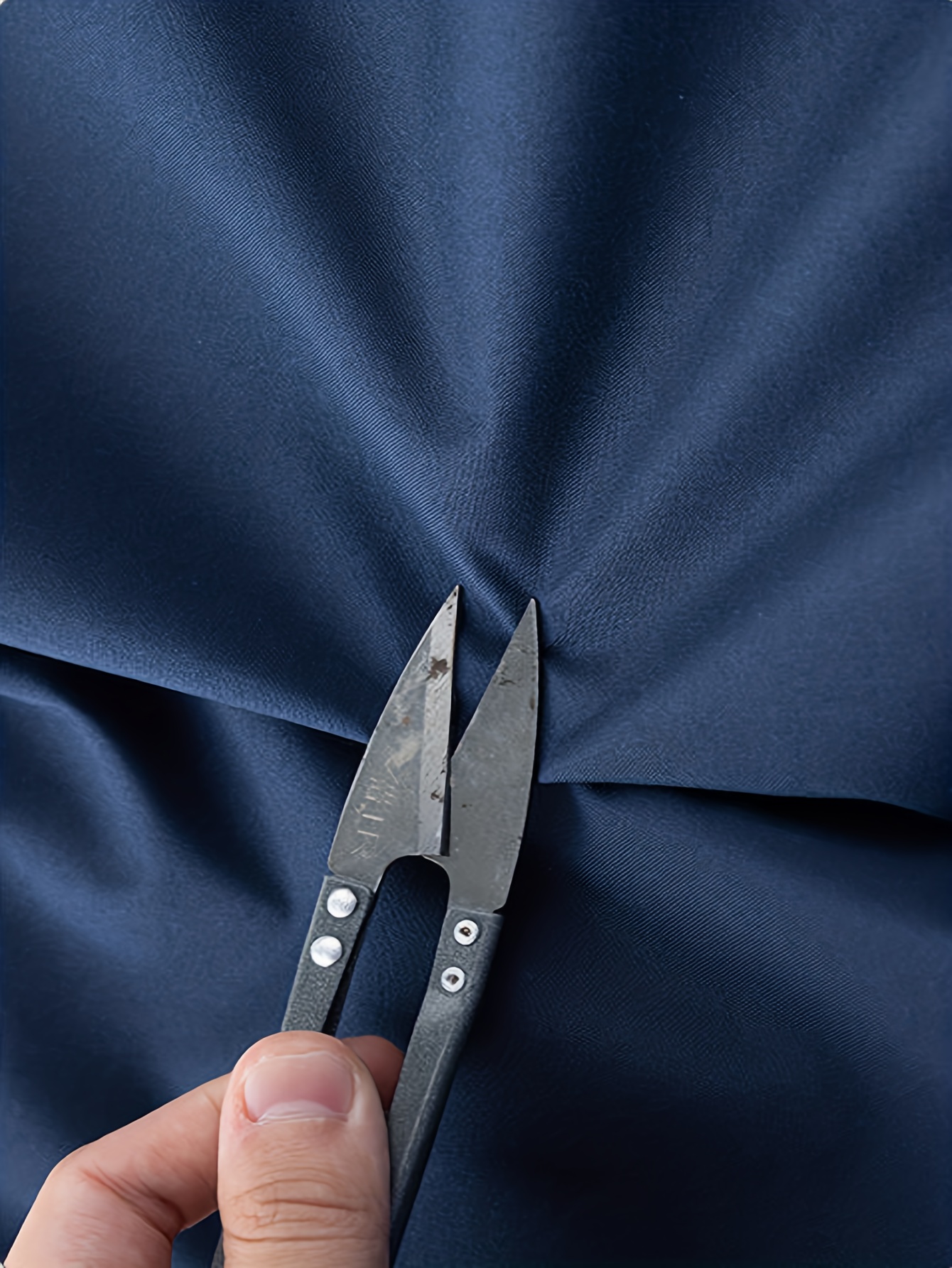 mens lightweight waterproof windbreaker jacket casual mesh lining jacket for outdoor activities details 21