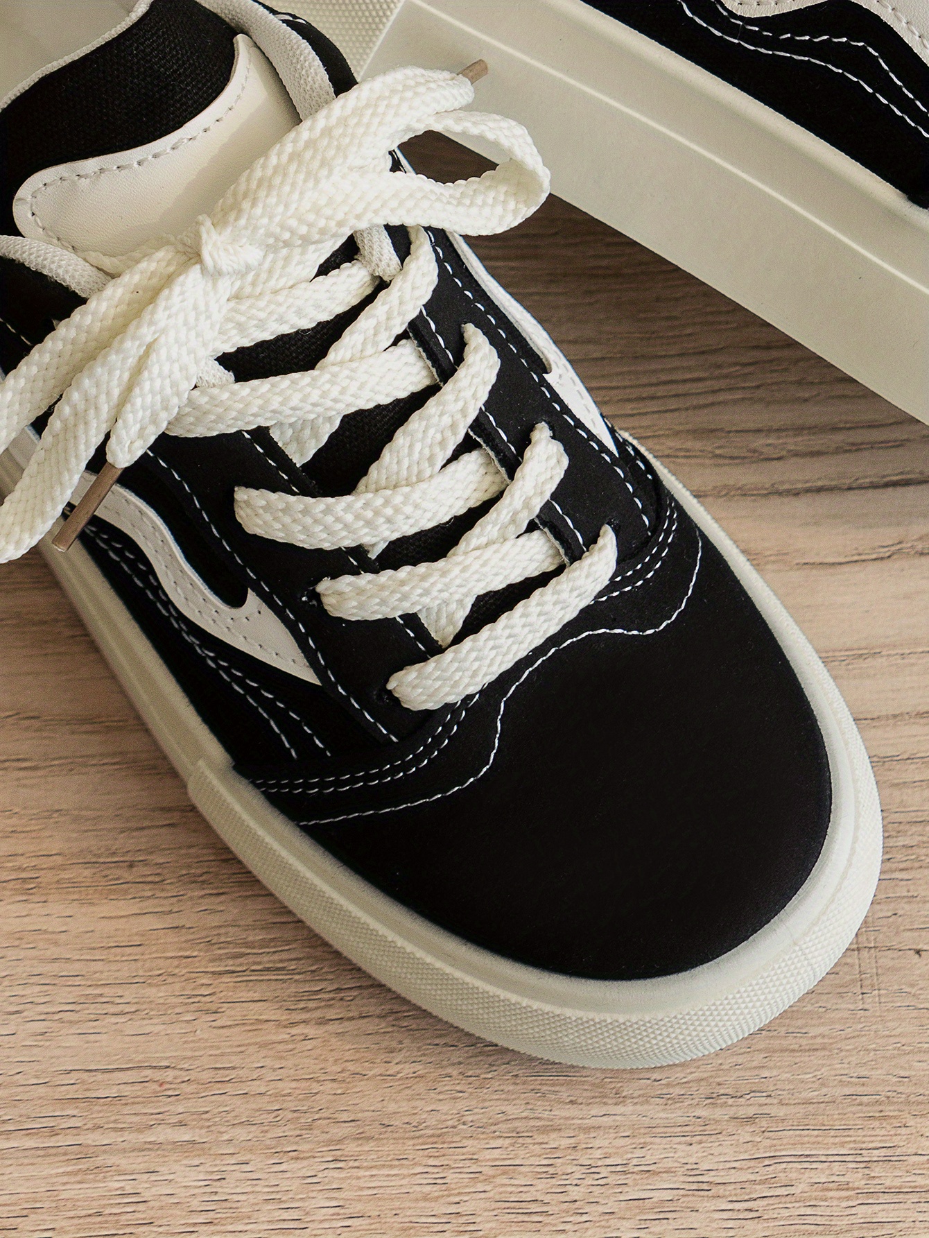 womens platform canvas shoes casual lace up low top platform sneakers all match skate shoes details 5