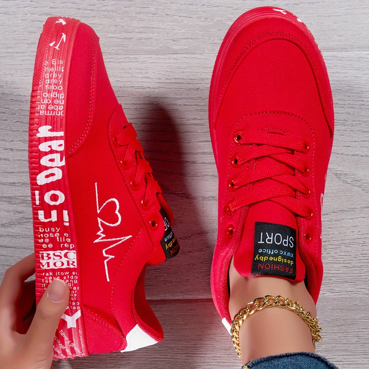 Women s Heart Pattern Canvas Shoes Casual Lace Outdoor Shoes details 3