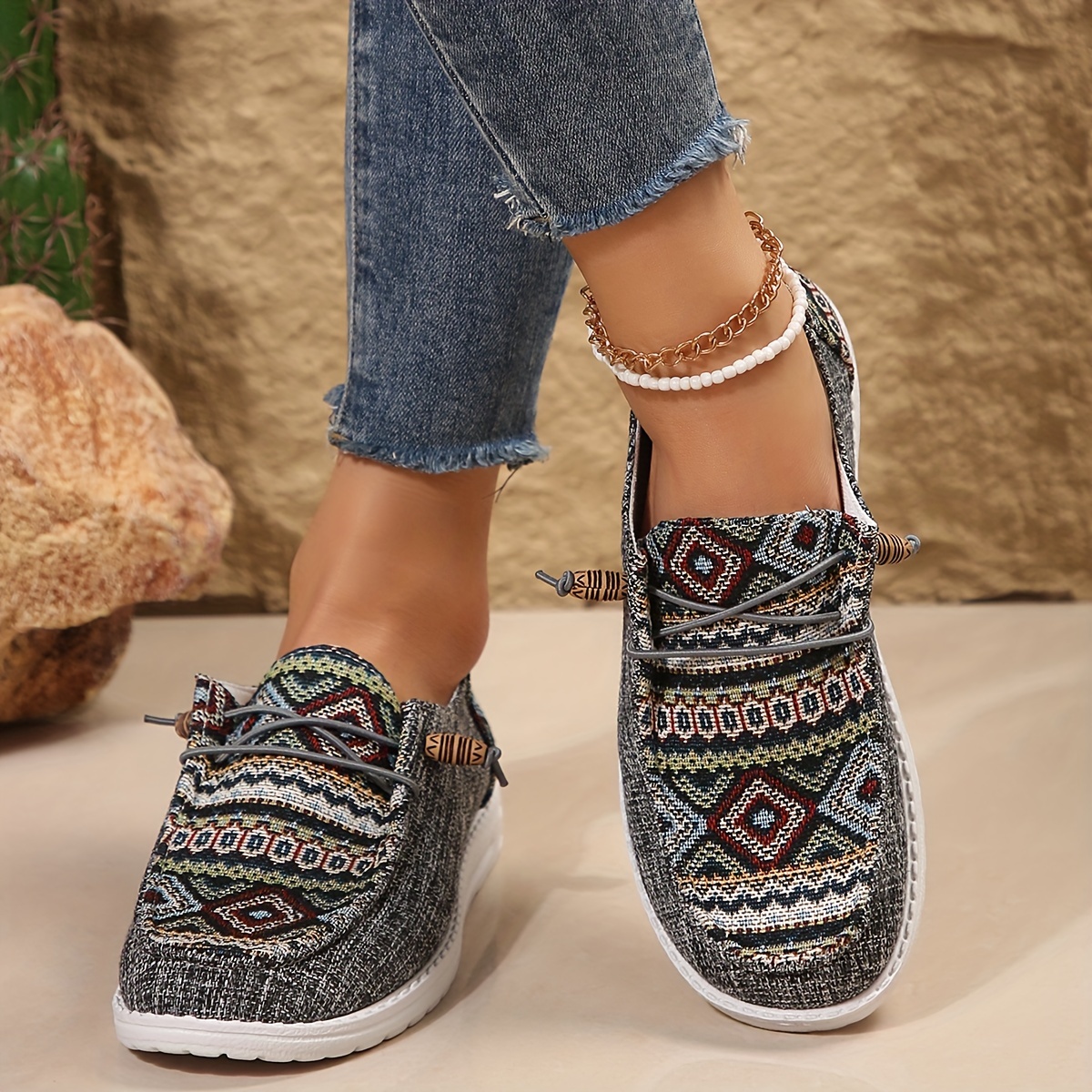 geometric pattern canvas shoes women s casual lace outdoor details 0