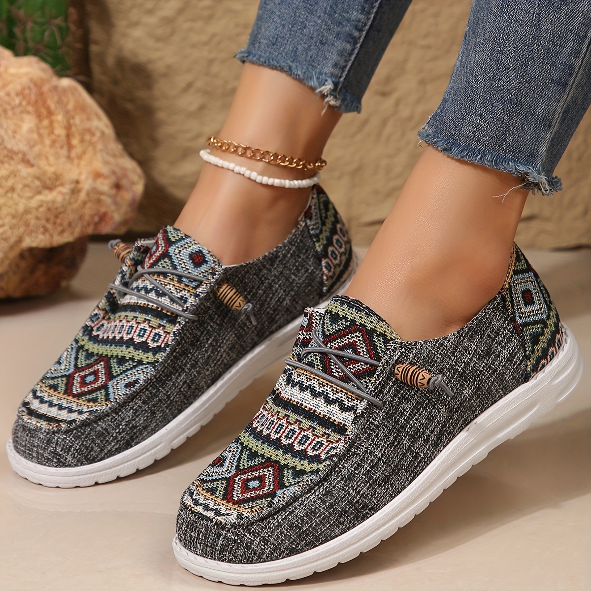 geometric pattern canvas shoes women s casual lace outdoor details 1